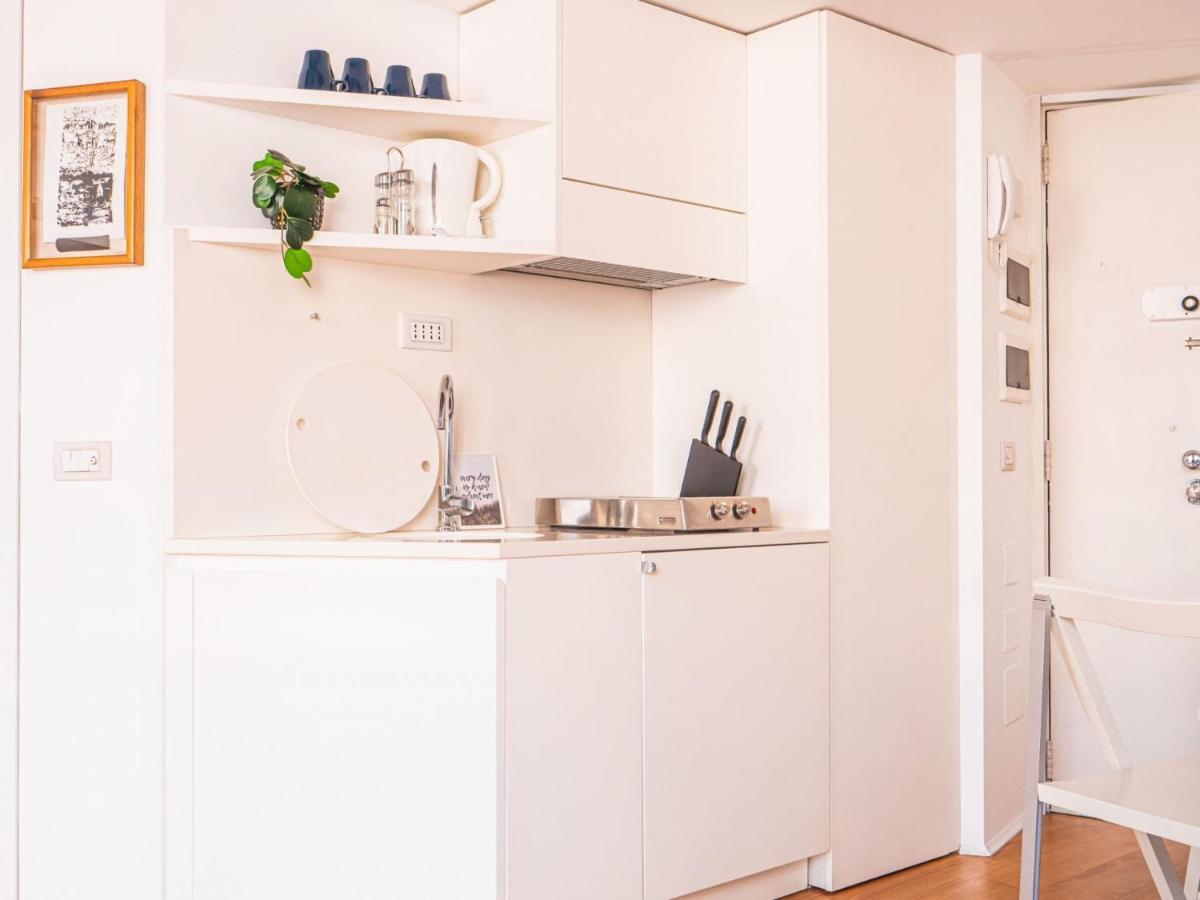 The Best Rent - Apartment Close To Navigli Милан Экстерьер фото